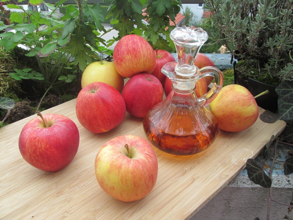 odparzenie od pieluchy ocet jabłkowy