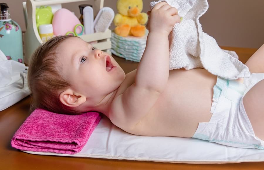 pampersy pampers zalozone na dziecko