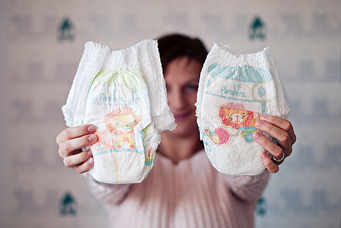 pampers pants pasek z tyłu